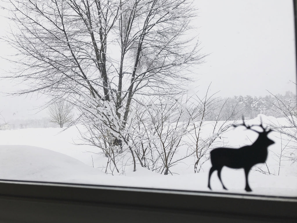 Elk At Hakuba Lodge - Blackbird Bespoke Ski Co