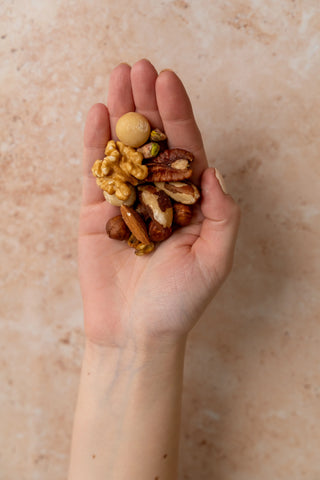 Mixed Raw Nuts with Macadamias – A premium selection of natural nuts.