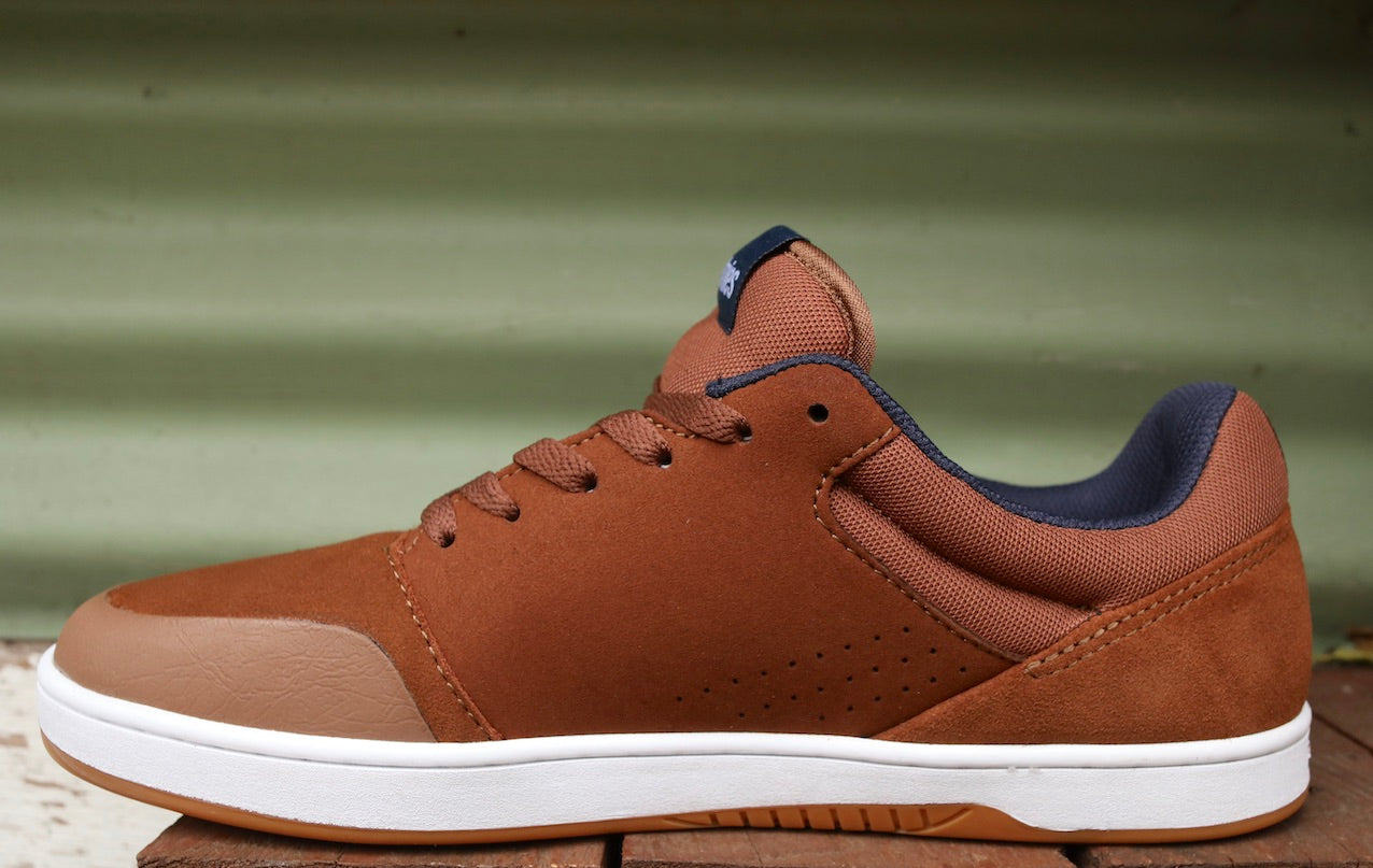 etnies chase hawk shoes