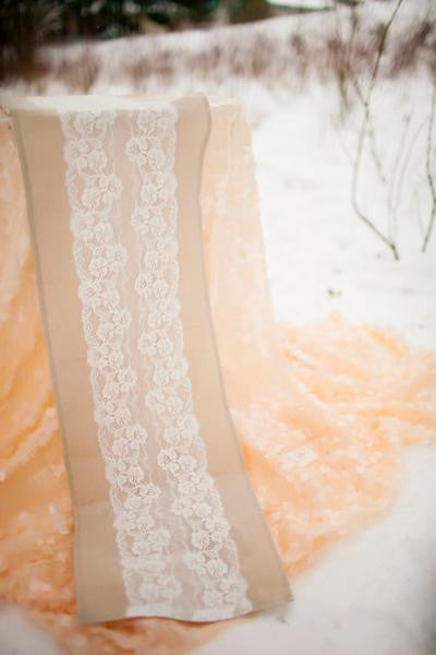 lace table runner wedding ideas