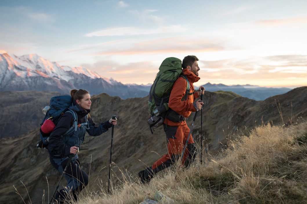 What is the Difference between Hiking 