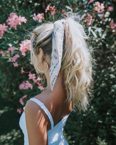7 Trendy Bandana Hairstyles To Wear This Summer [For All Ages]