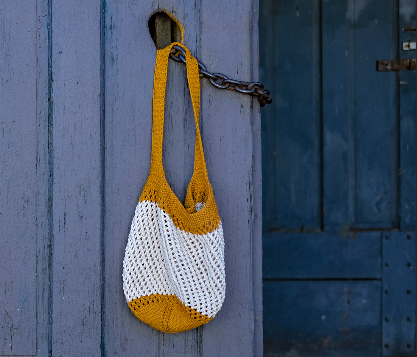 Rae's eco-friendly market bag made with recycled fiber yarn