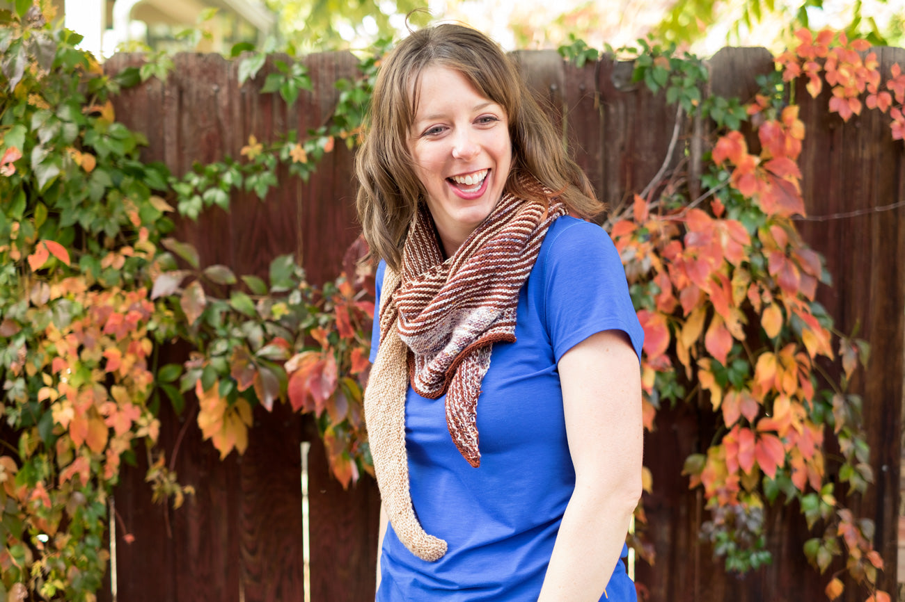 Lizz Lewis wearing a Drachenfels Shawl