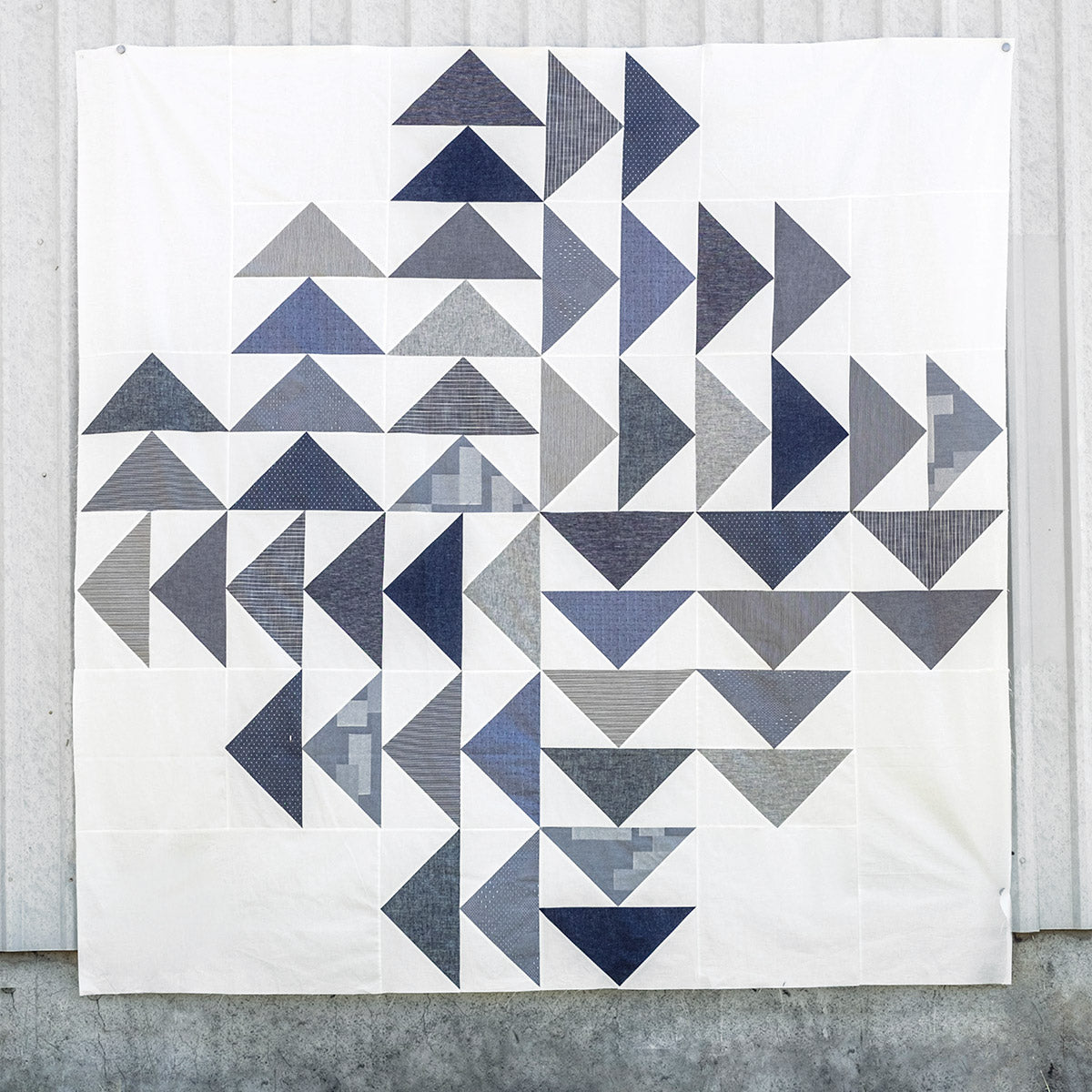 Four Winds Quilt, flying geese in indigo and white