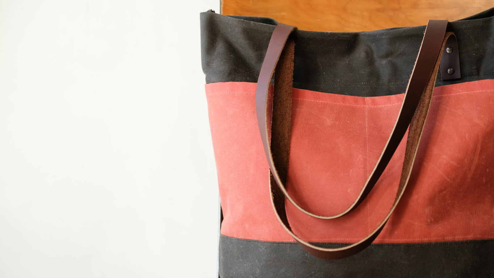 Oberlin Tote Leather Straps – Fancy Tiger Crafts Co-op