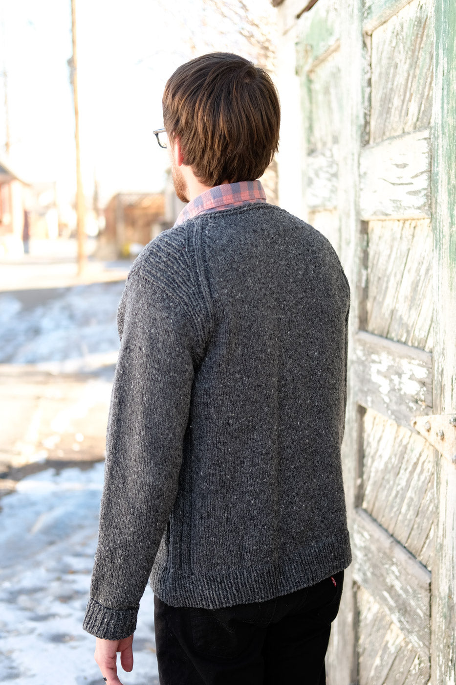 Rift Sweater in Brooklyn Tweed Shelter from behind