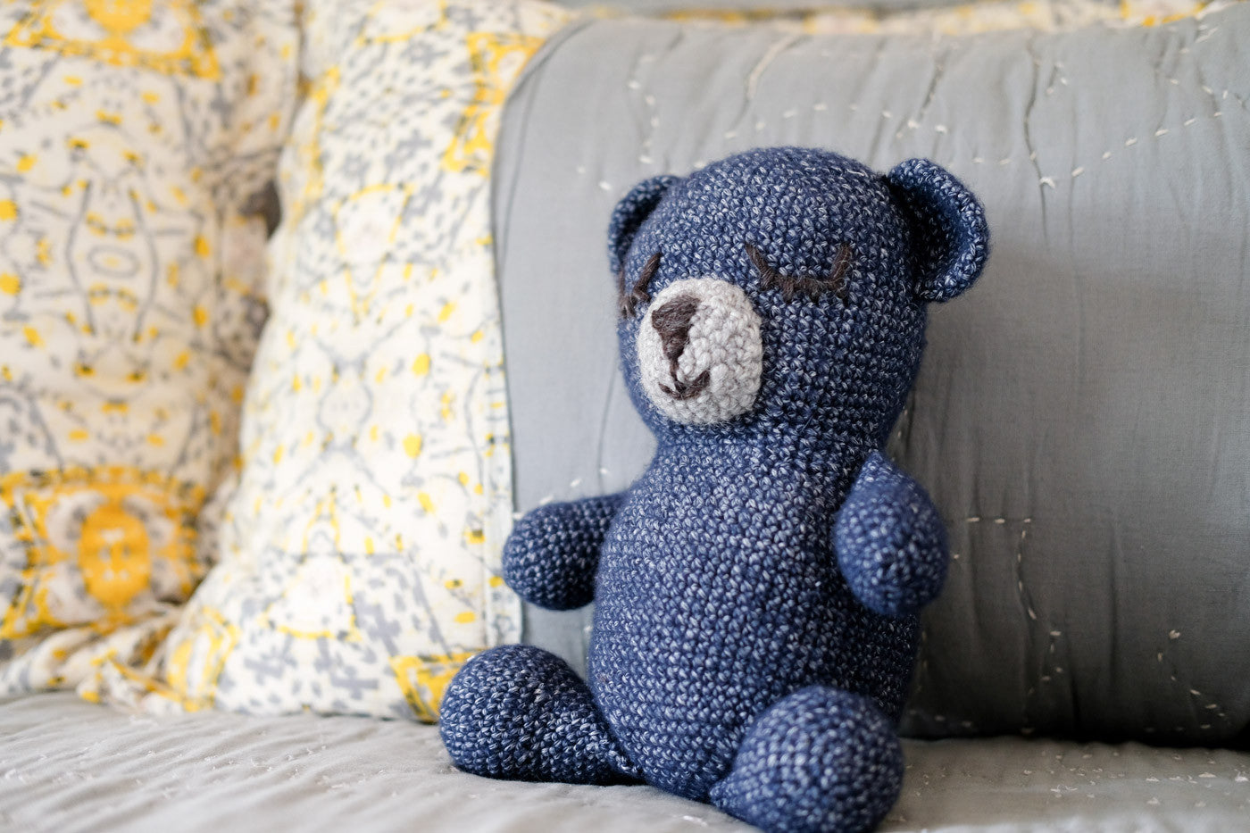 Sleepy Bear in Woolfolk Luft Navy