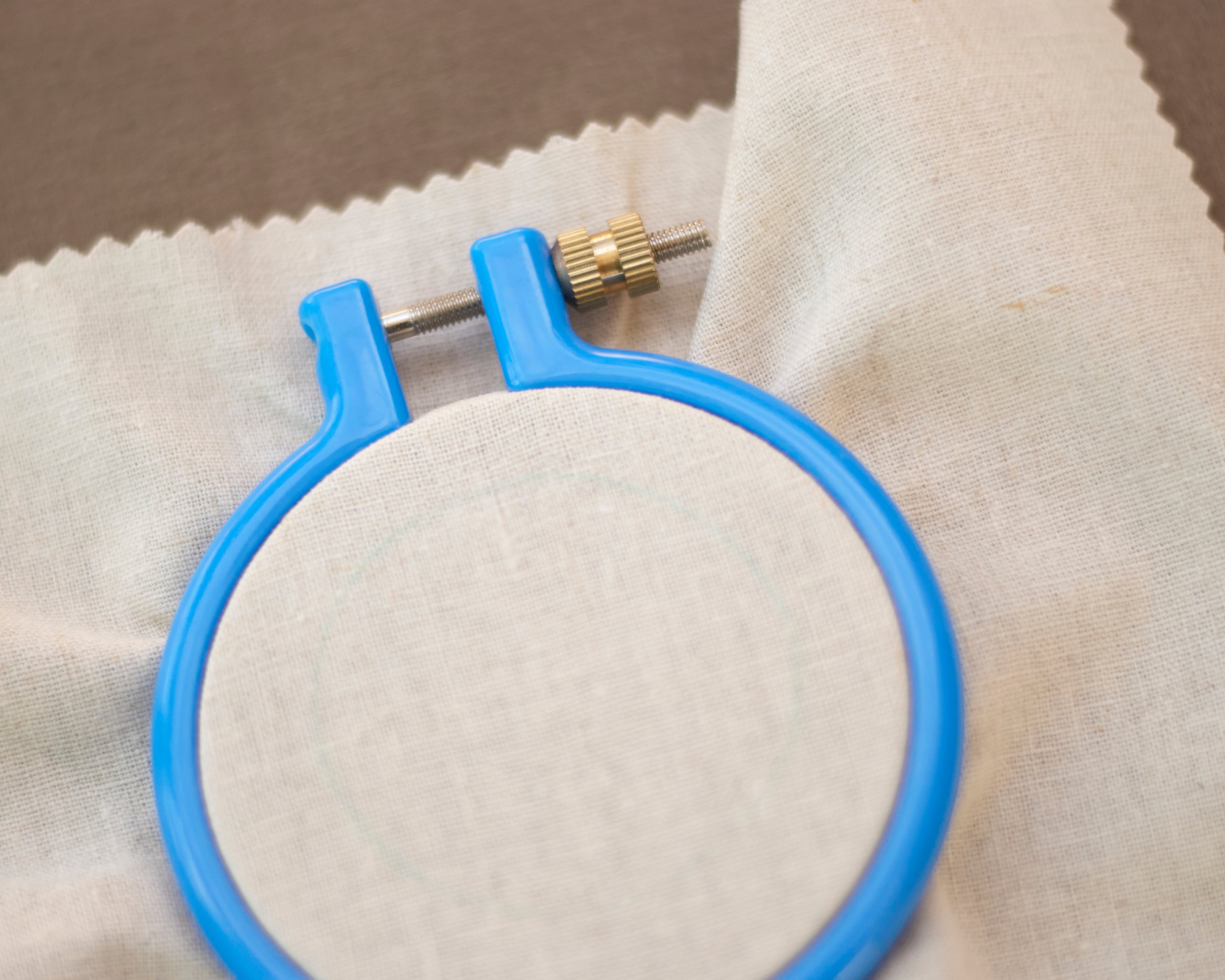 Setting up your embroidery hoop