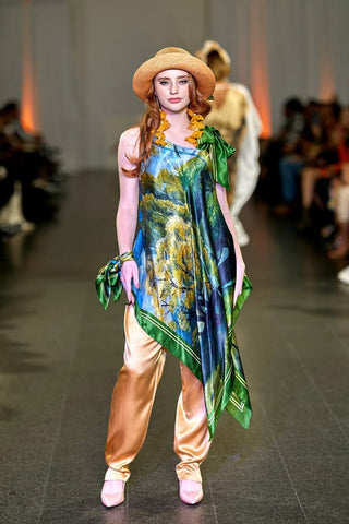 Alesia Chaika Wearable Art Fall/Winter 2022 at the Museum Of Conterporary Art Chicago on October 10th, 2022 Alesia Chaika "Gold Meadow" Wearable Art Tunic Dress with Silk pants and Silk Scarves