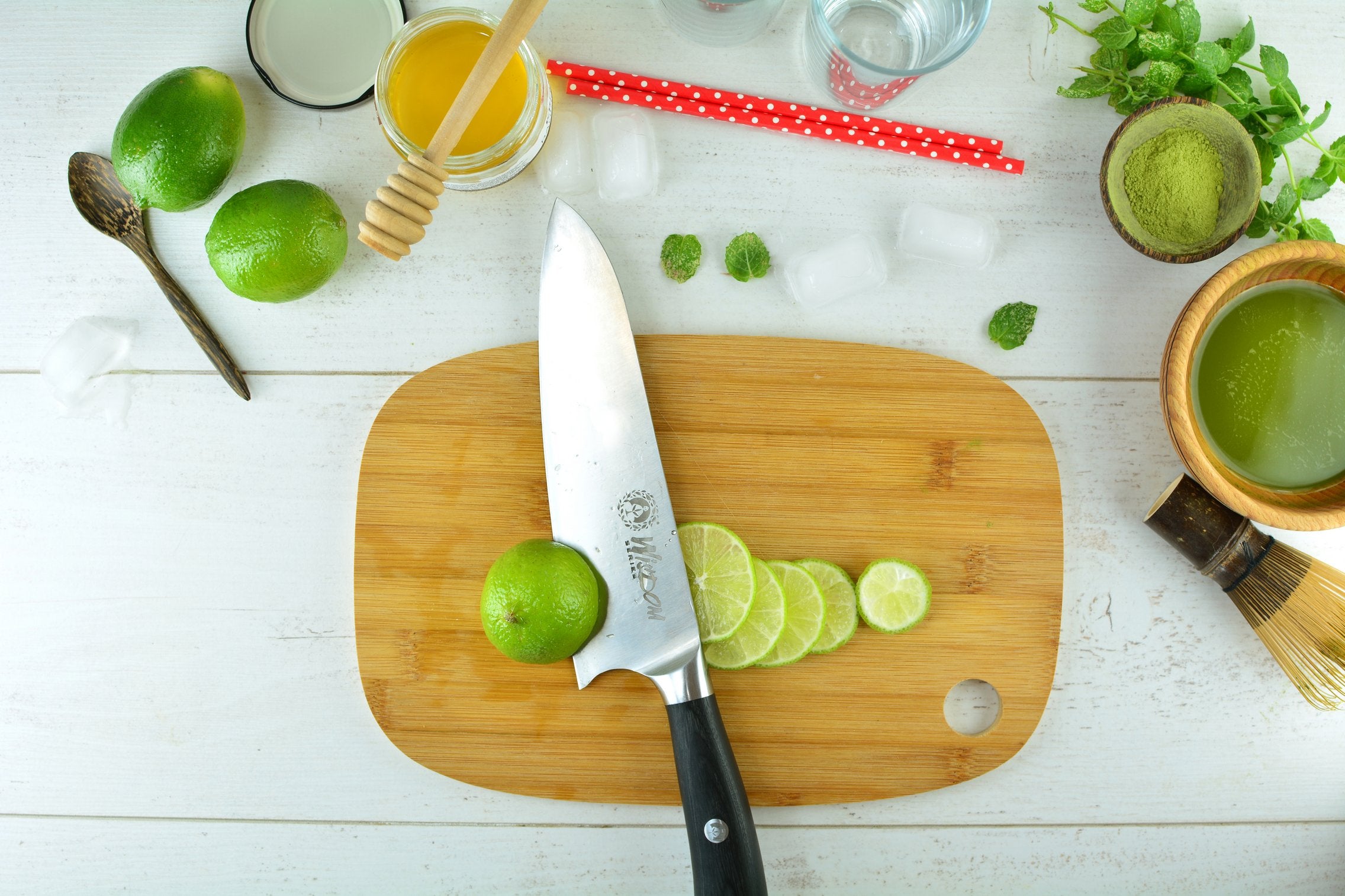 matcha-ice-tea-prep