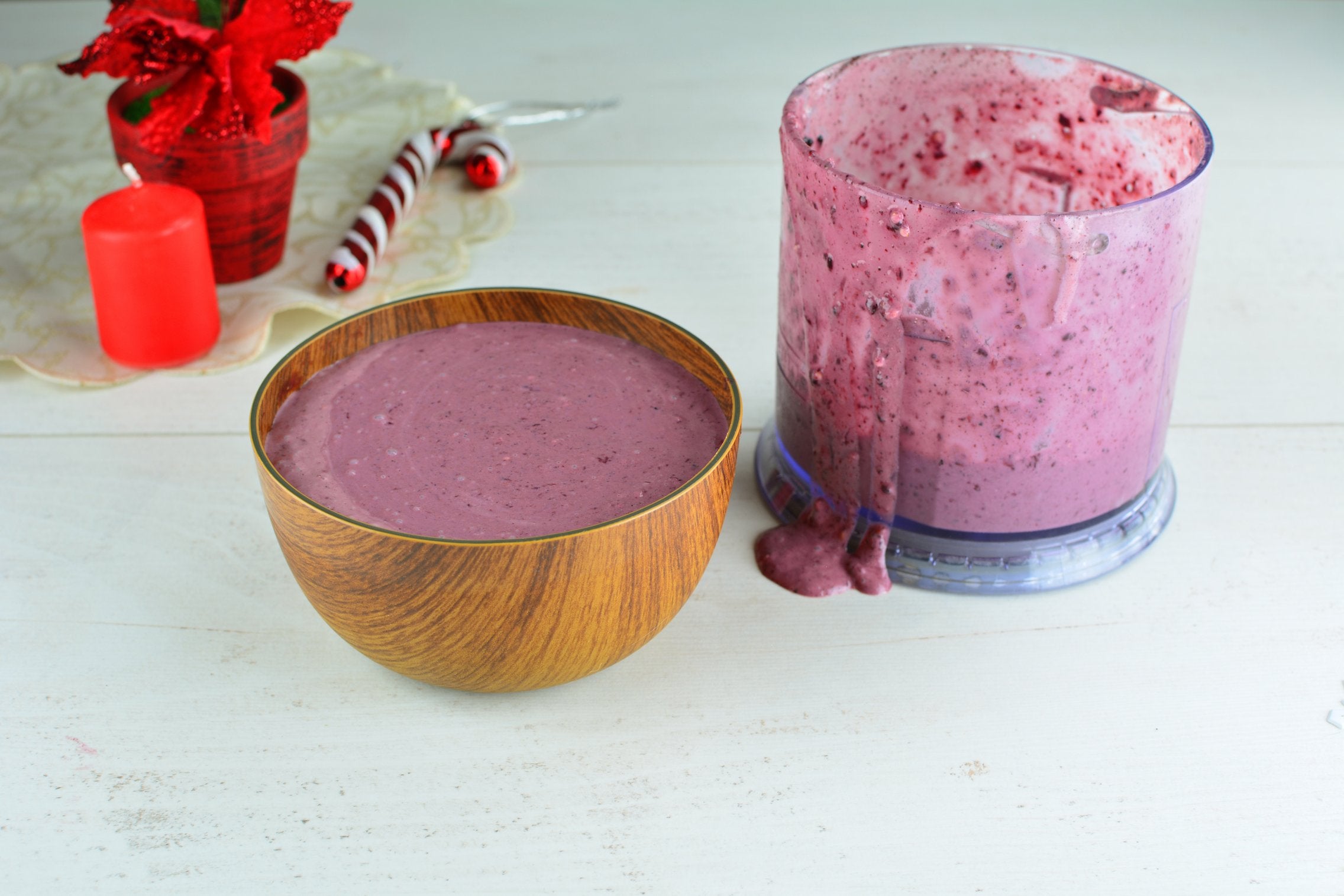 christmas-maca-acai-bowl-serving