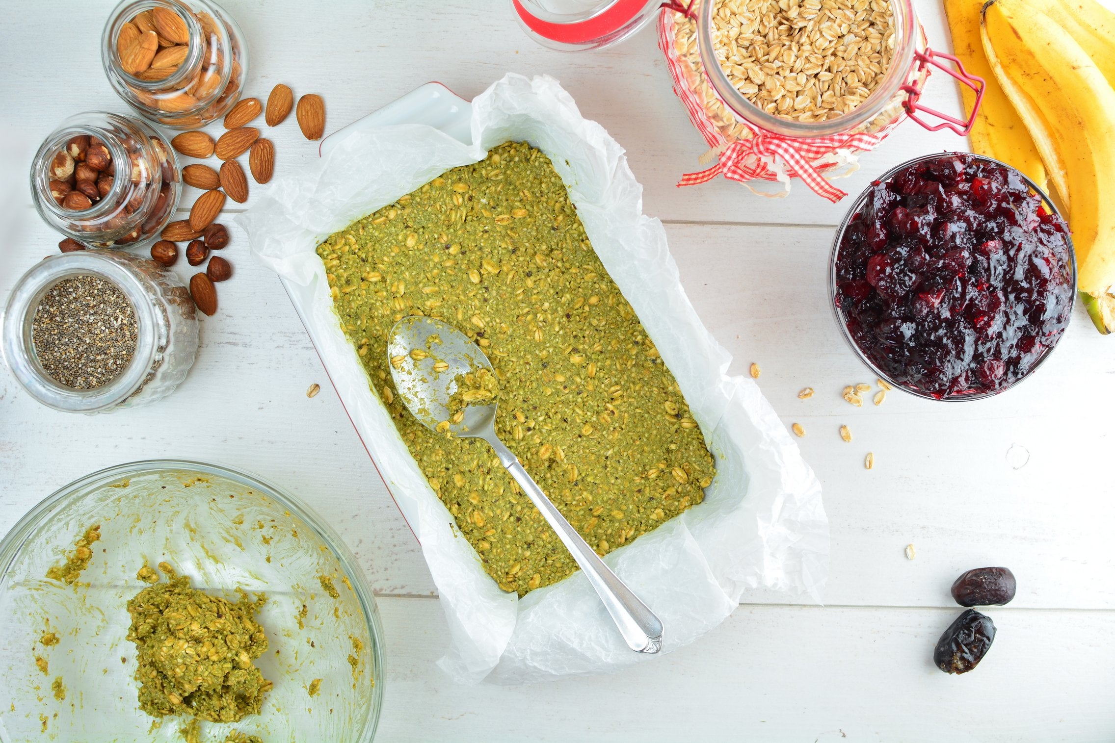 matcha-crumble-cake-prep