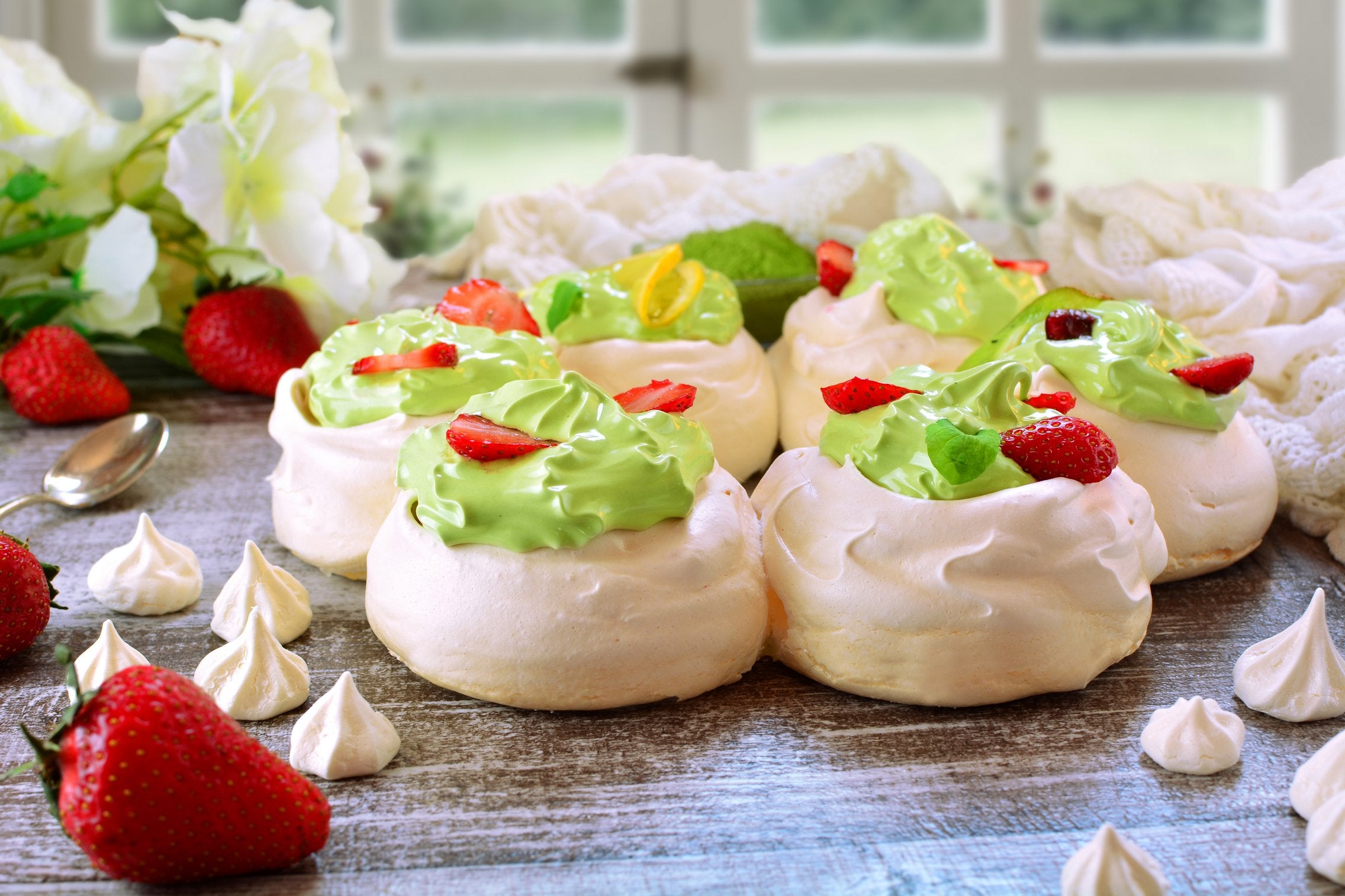 matcha-pavlova-wreath-result