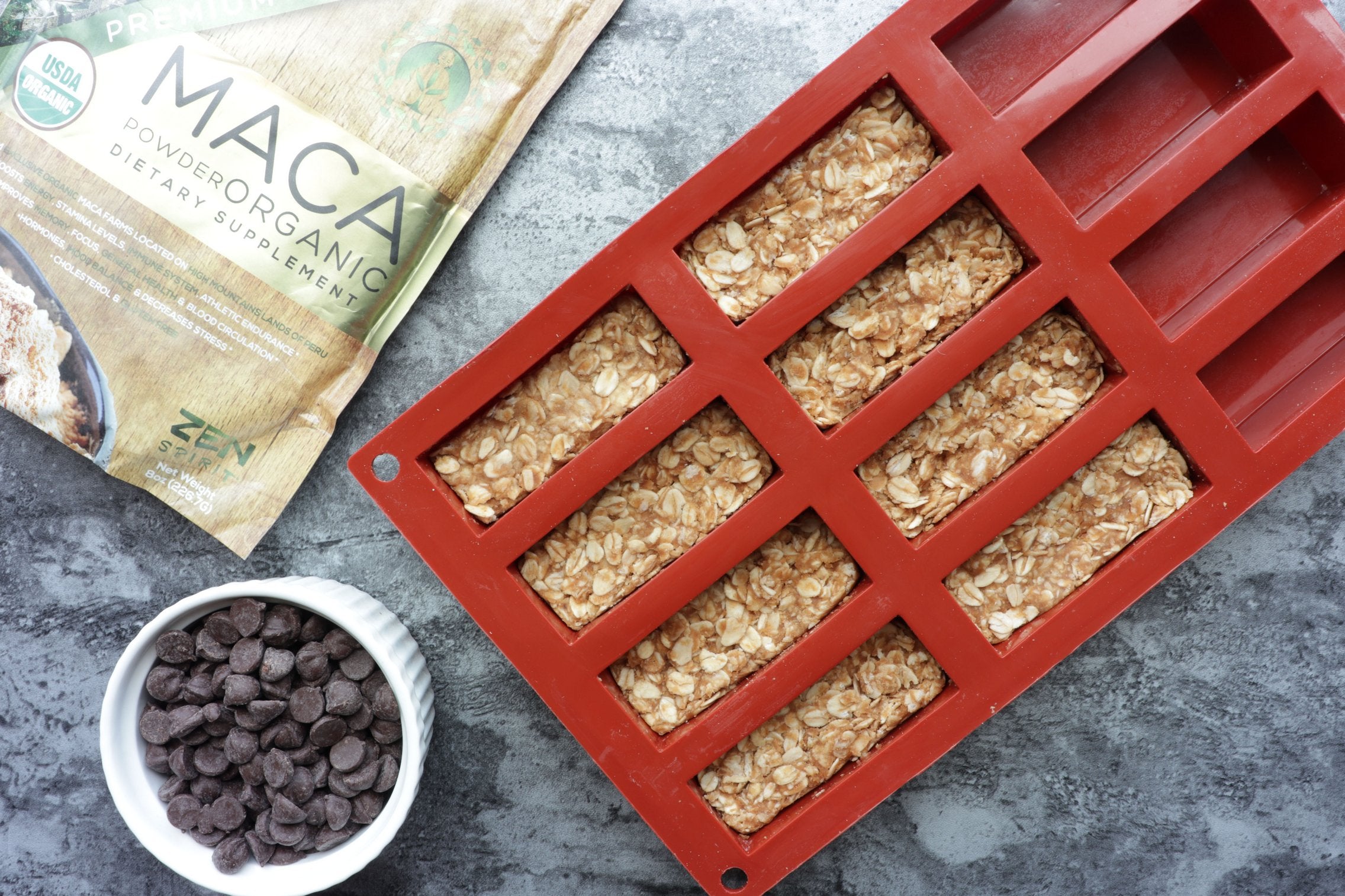 No Bake Maca Energy Bars with Oats and Dark Chocolate