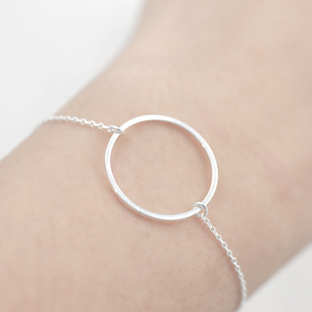 circle charm bracelet