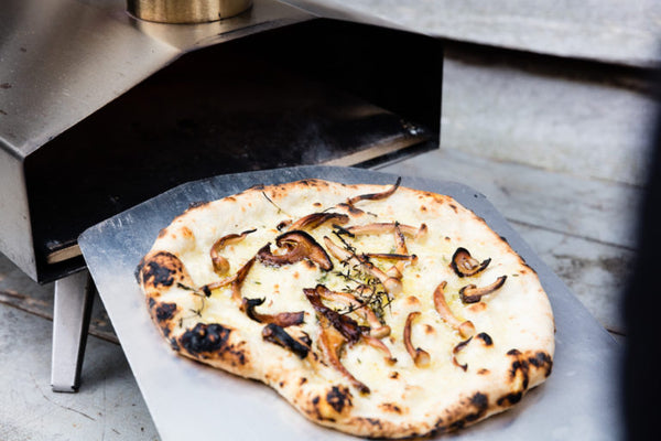 UUNI 3 Pizza oven with healthy pizza mushroom garlic 