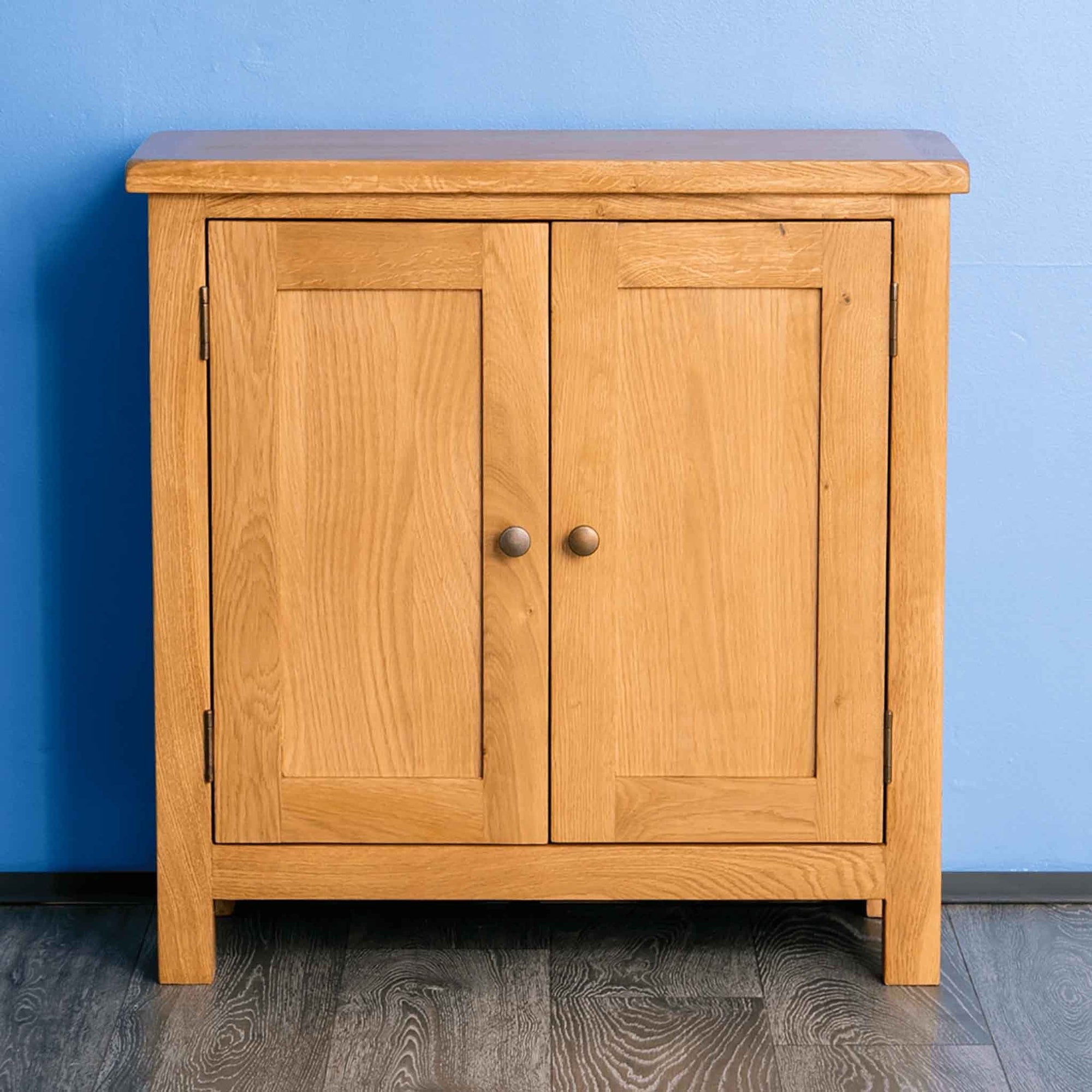 Surrey Oak Small Cupboard With Two Doors Rustic Oak Roseland Furniture