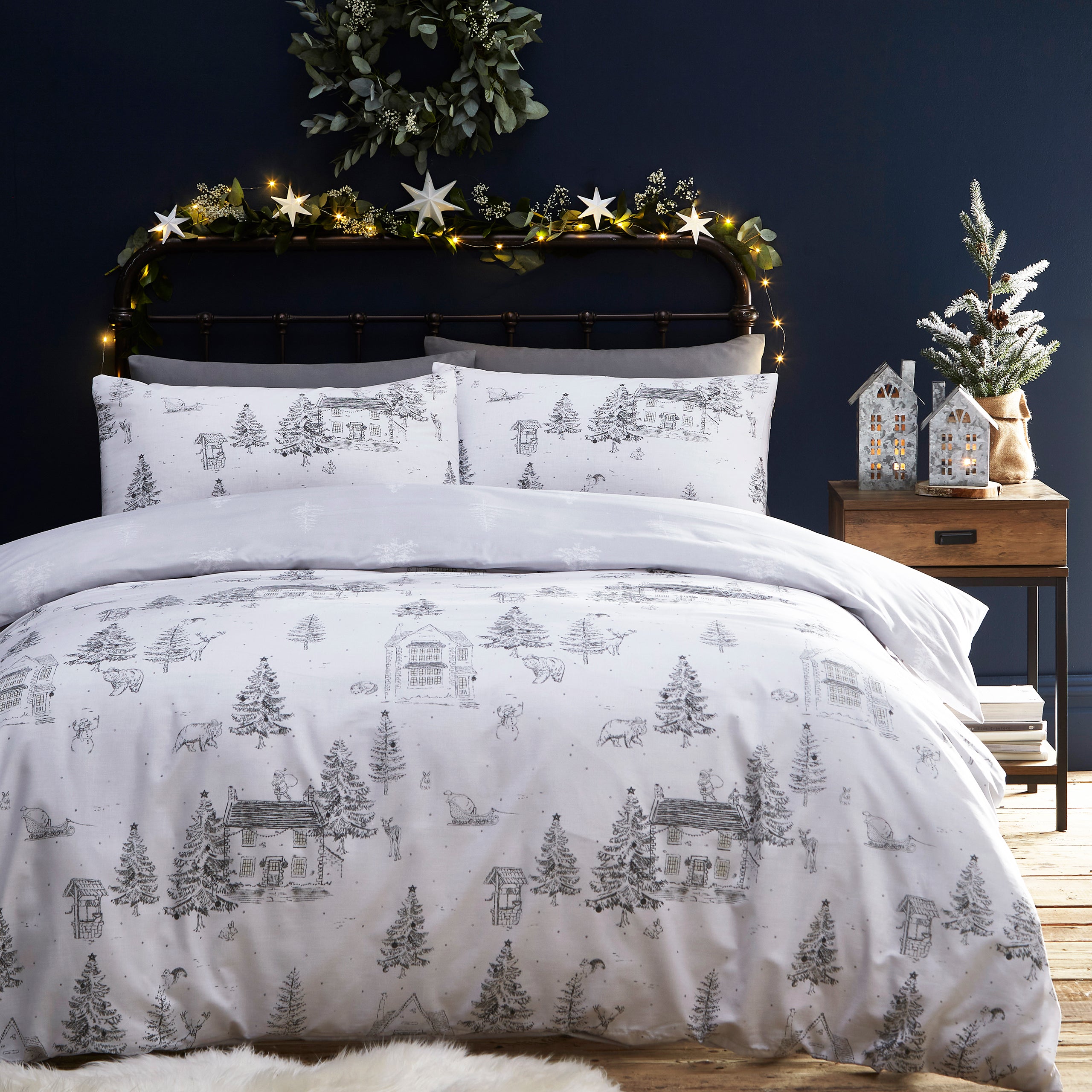 Arturo Toile Snowy Duvet Set Festive Christmas Bedding Roseland