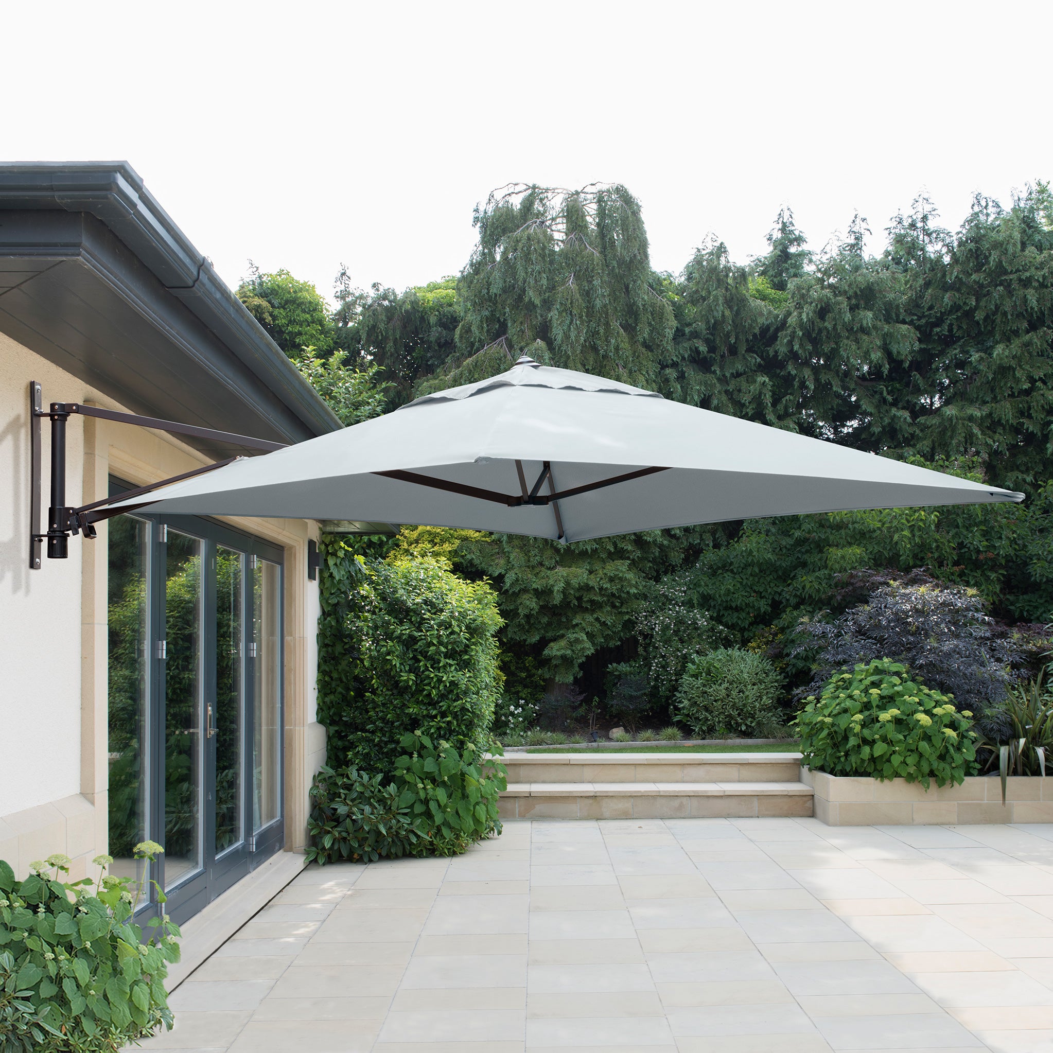 Wall Mounted Cantilever Parasol Including Cover Roseland