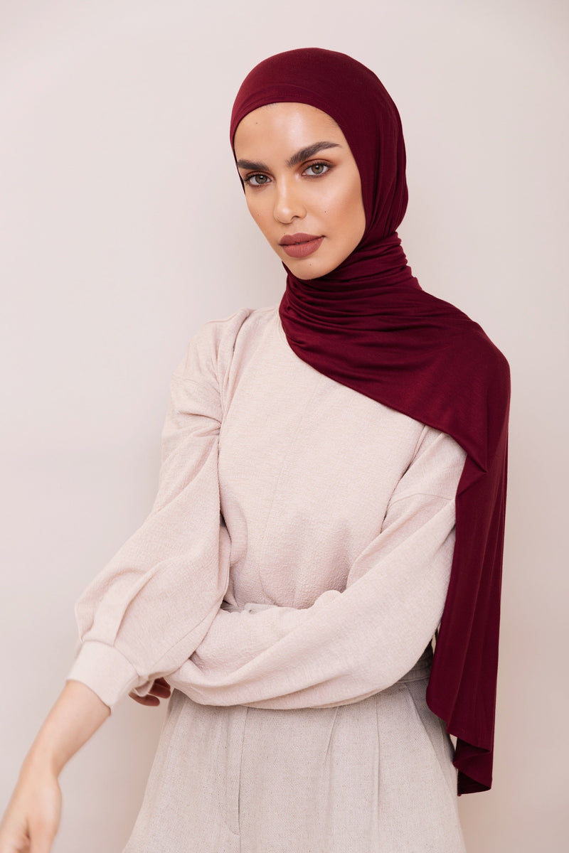 Haringen vergeven Montgomery Burgundy Instant Hijab | VOILE CHIC | Pre-sewn Instant Jersey Hijab – Voile  Chic - USA