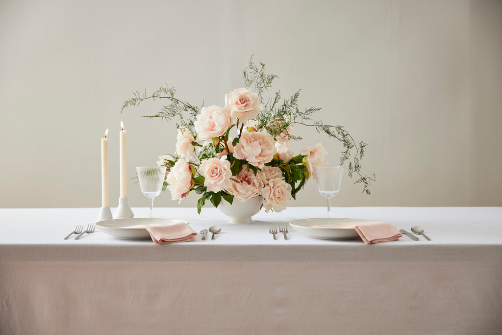 How to Tastefully Incorporate Artificial Flowers into Your Wedding Design
