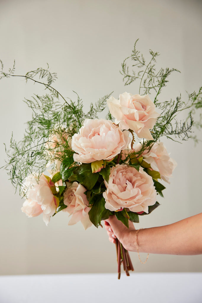 Afloral greenery and pink flower bouquet 