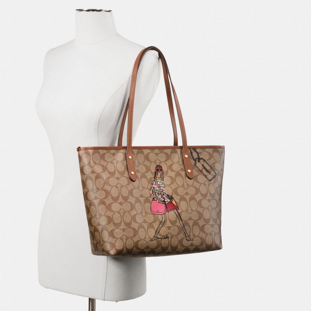 COACH NYC HOT DOG CITY ZIP TOTE IN SIGNATURE – Pit-a-Pats.com