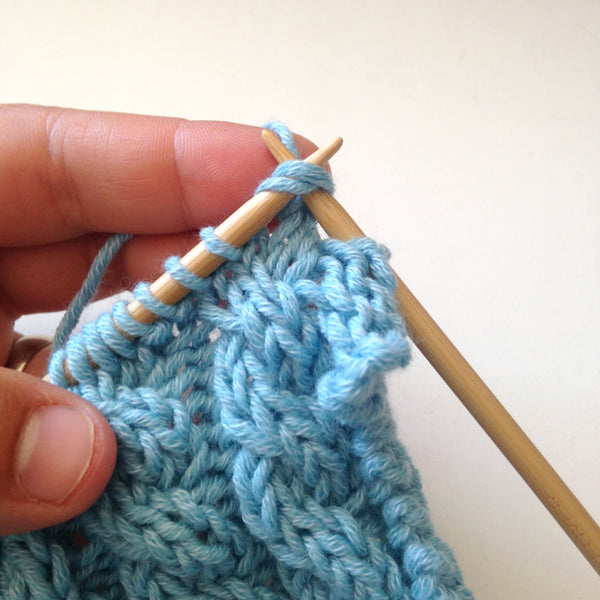 How to: Bind Off Over Cables the Right Way! – Little NutMeg Productions