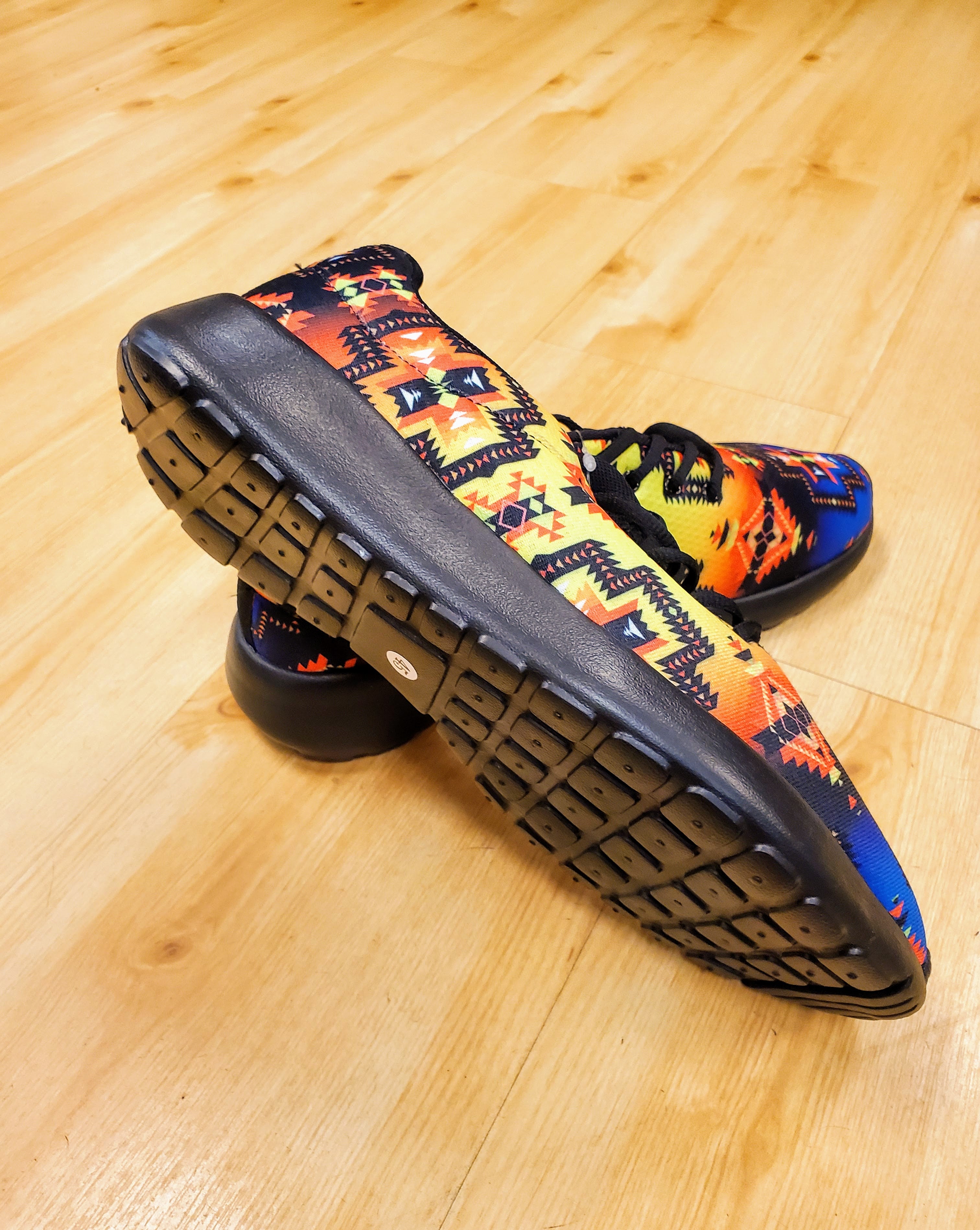 Pretty Blanket Horizon Ikkaayi Sport Sneakers by 49Dzine