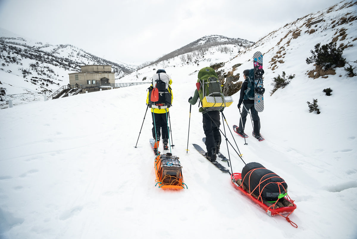 Backcountry skiing, snowshoeing and splitboarding from Guthega