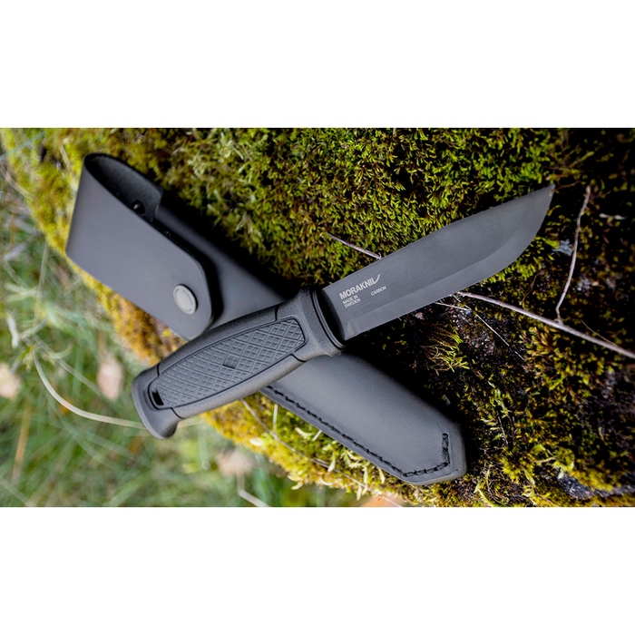 Morakniv Garberg: The best knife for bushcraft and survival?