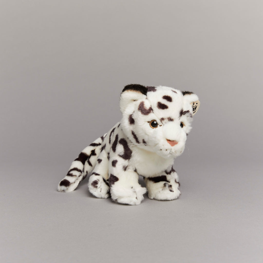 snow leopard cuddly toy