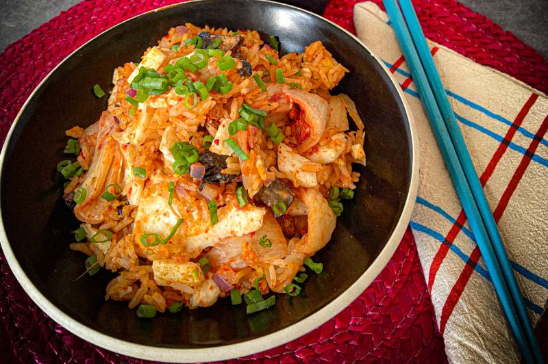 kimchi fried rice with eggs