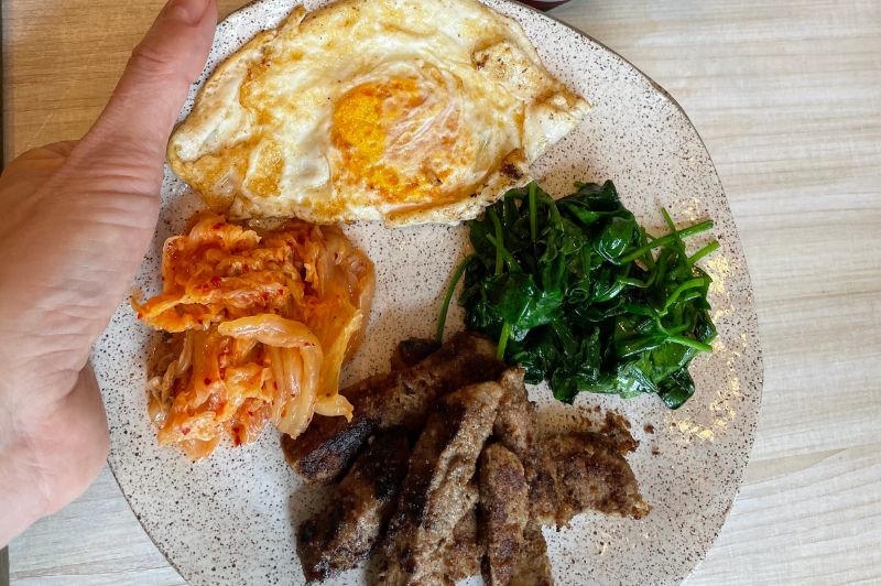 fried eggs with kimchi