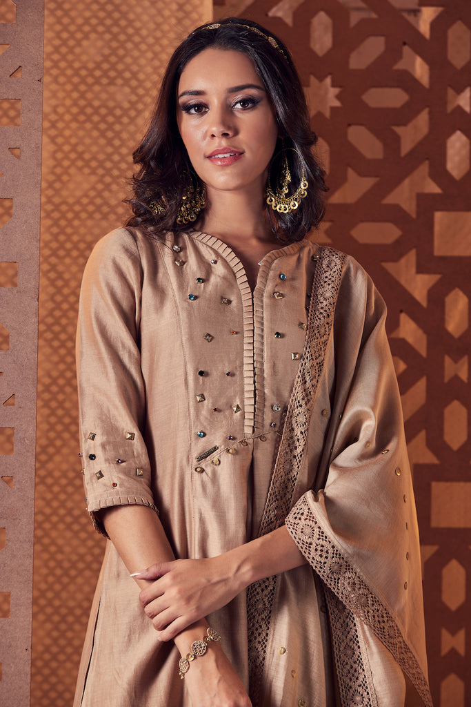 Chandheri short kurti with pleated upper yoke & billowy sleeves