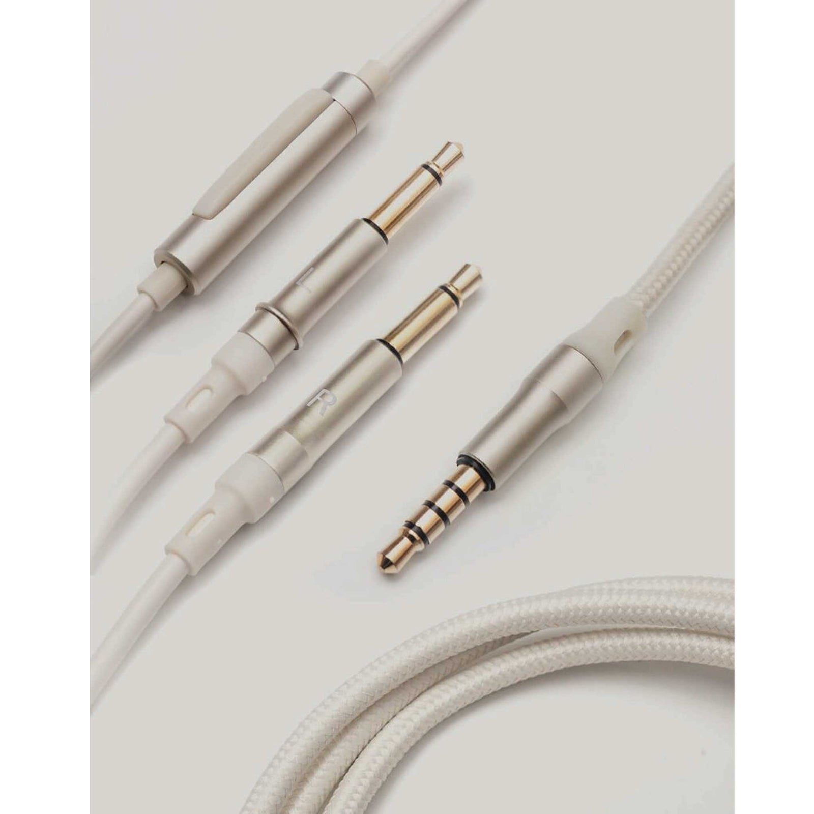 90 degree Type-C OTG Cable by iFi audio - Looking for an OTG cable with a  twist? How about an angle?