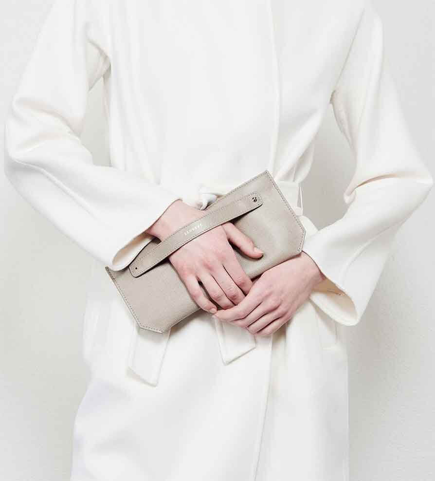 Clutch Bags: How to Wear One and What to Look For - SENREVE