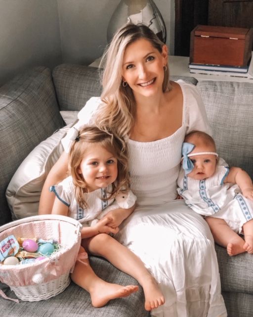 Lauren posing with her two daughters