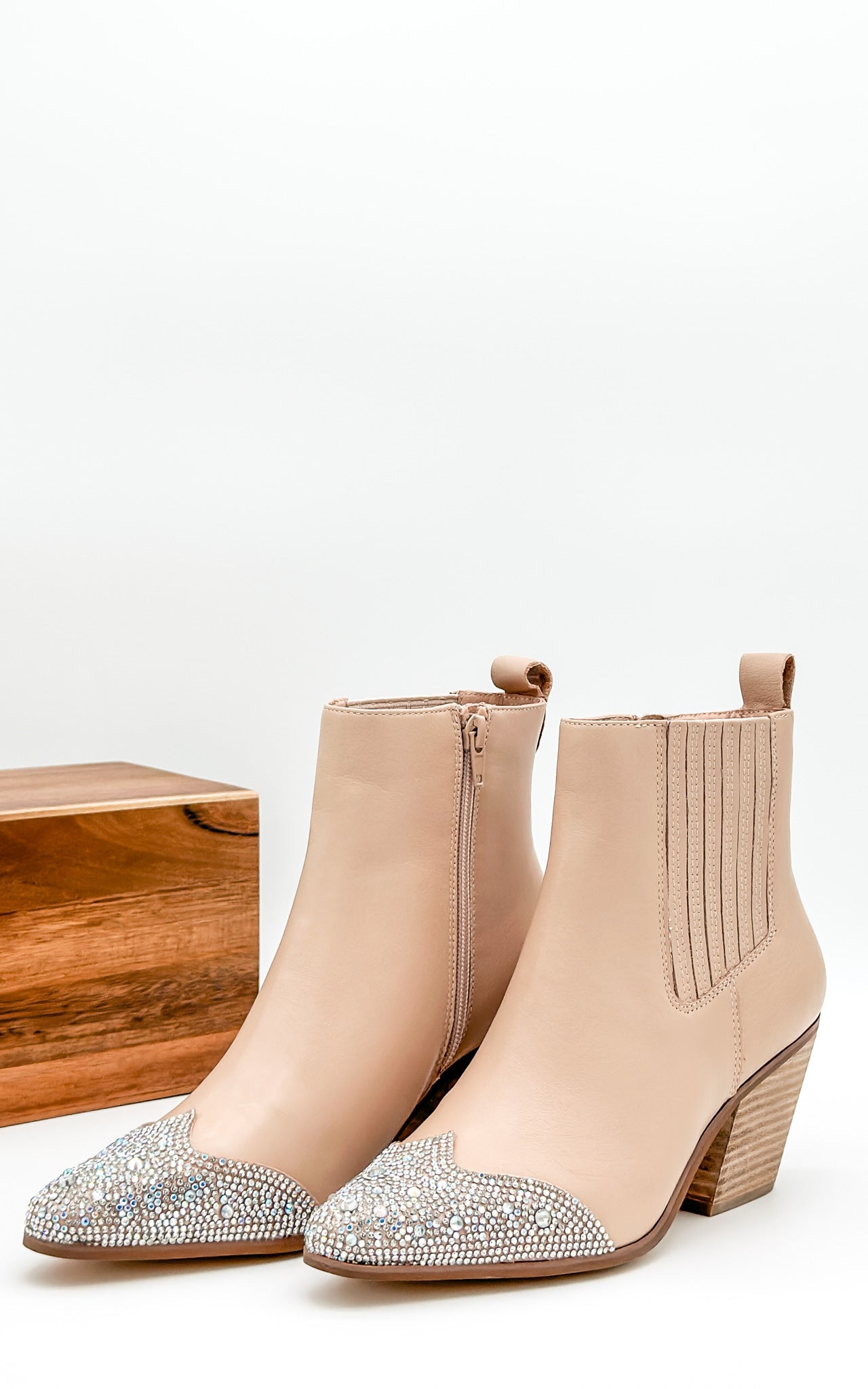 Matisse Blake Bootie in Natural