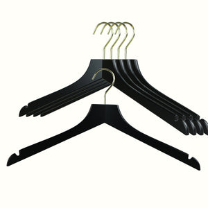 Crossbar eco-friendly black adult hanger on Ekohunters