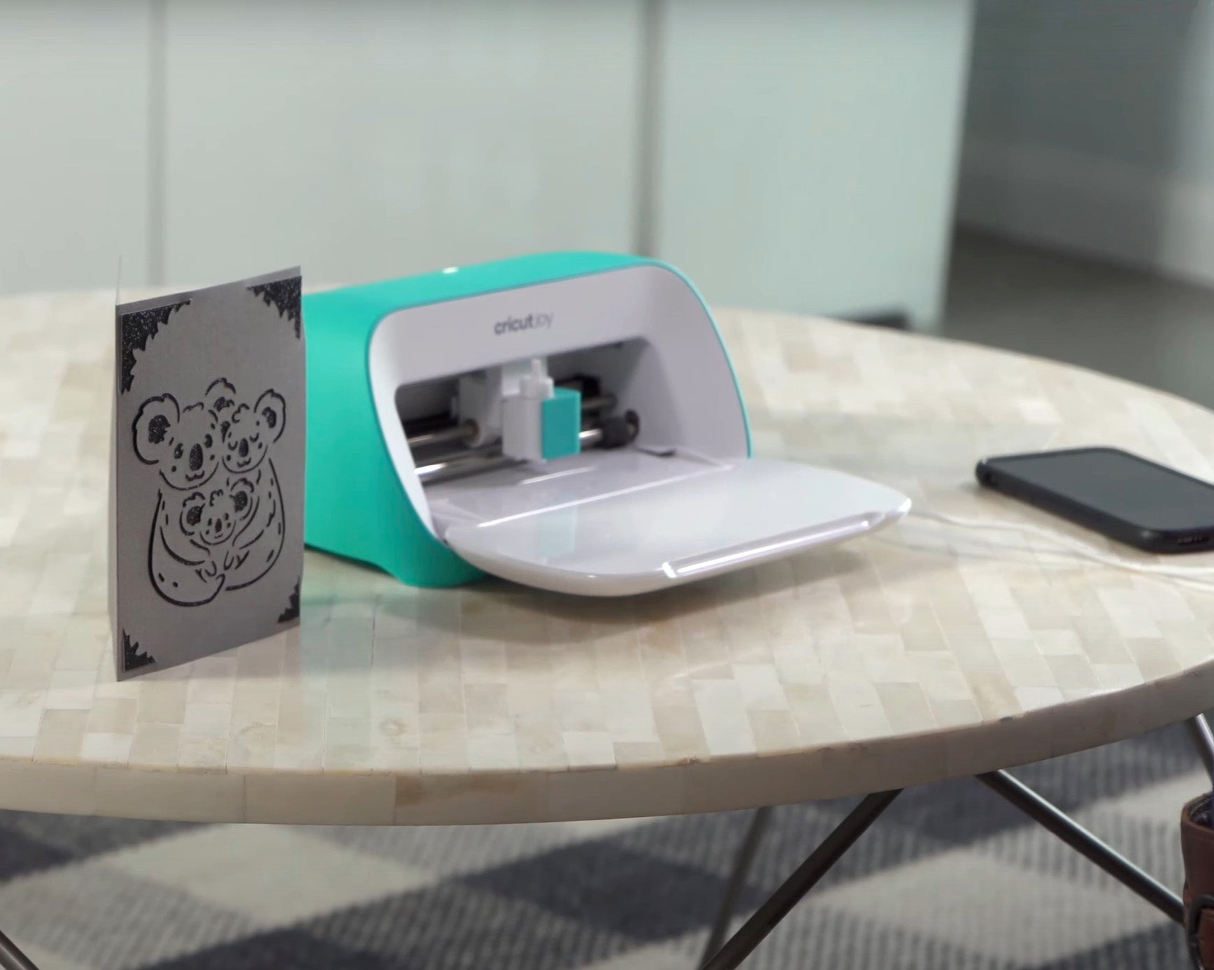 Personnalisez un porte-clés transparent avec la Cricut Joy