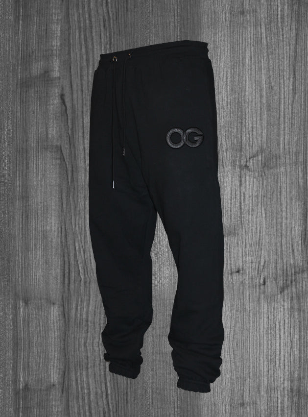 all black sweatpants