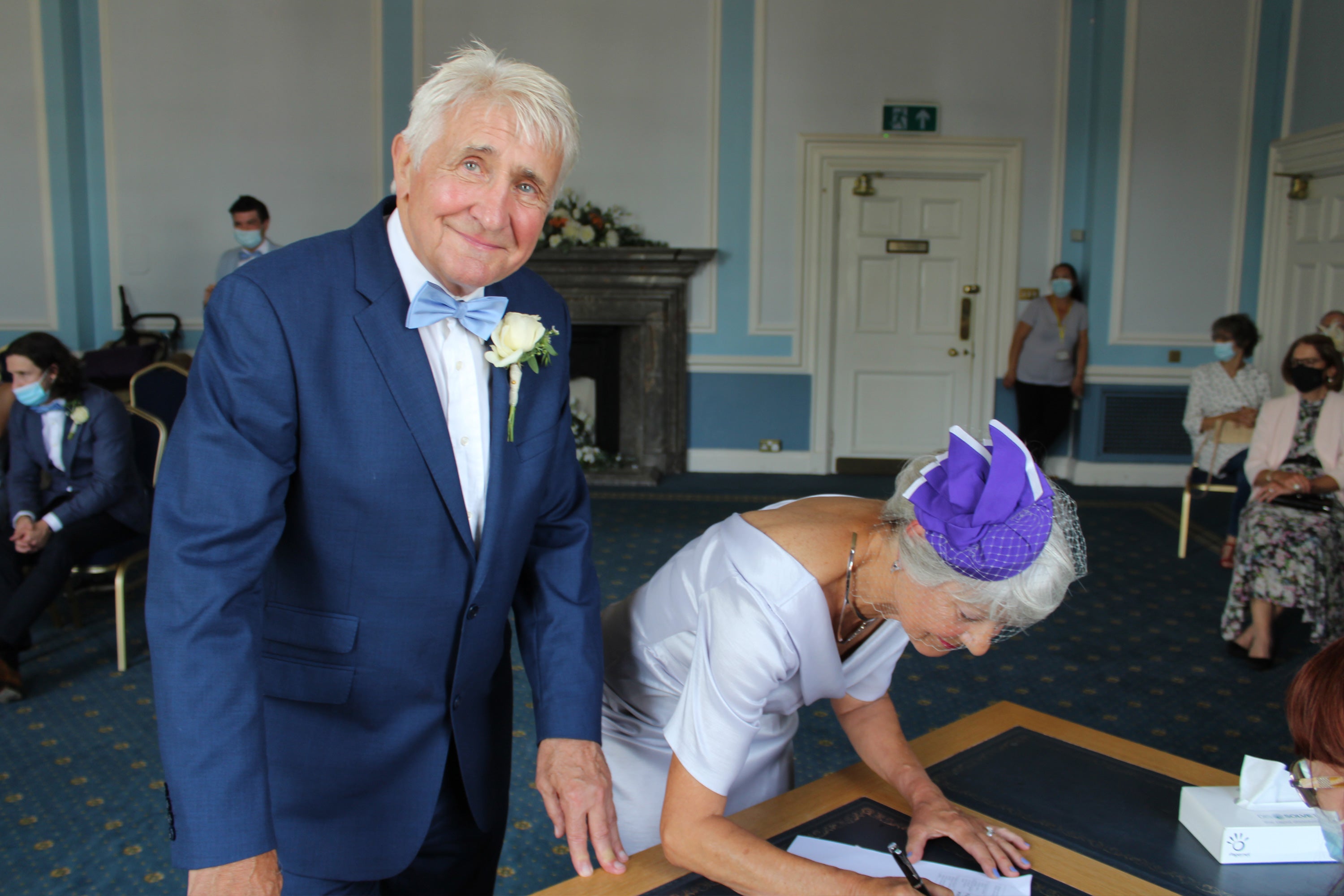 Yvette in Anna Chocola Bridal Coquette pillbox hat