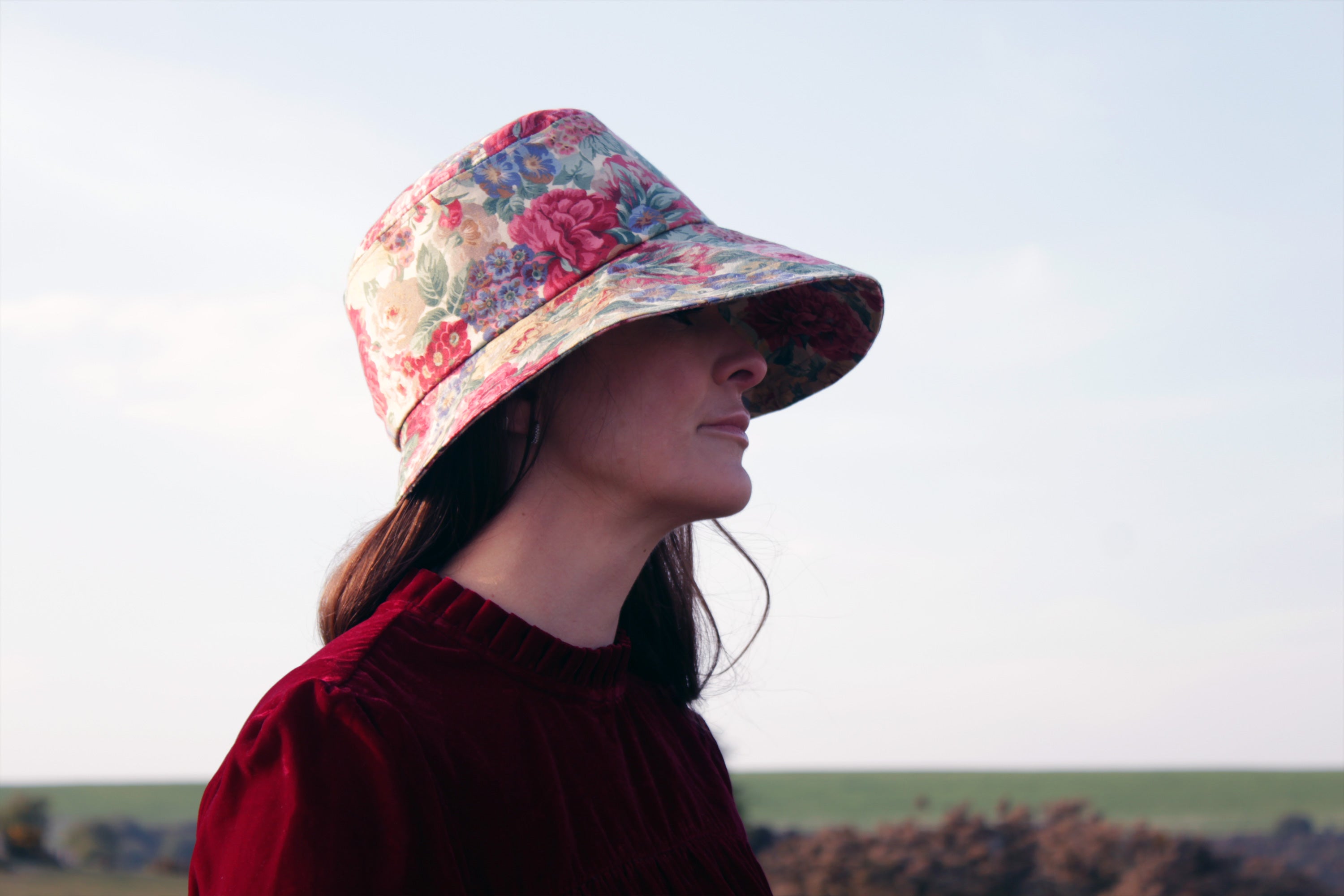 Anna Chocola Paulette wide brim sun hat Chintz: Cotton in Bloom