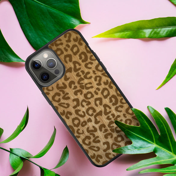 Cheetah Print Phone Case with Leaves around