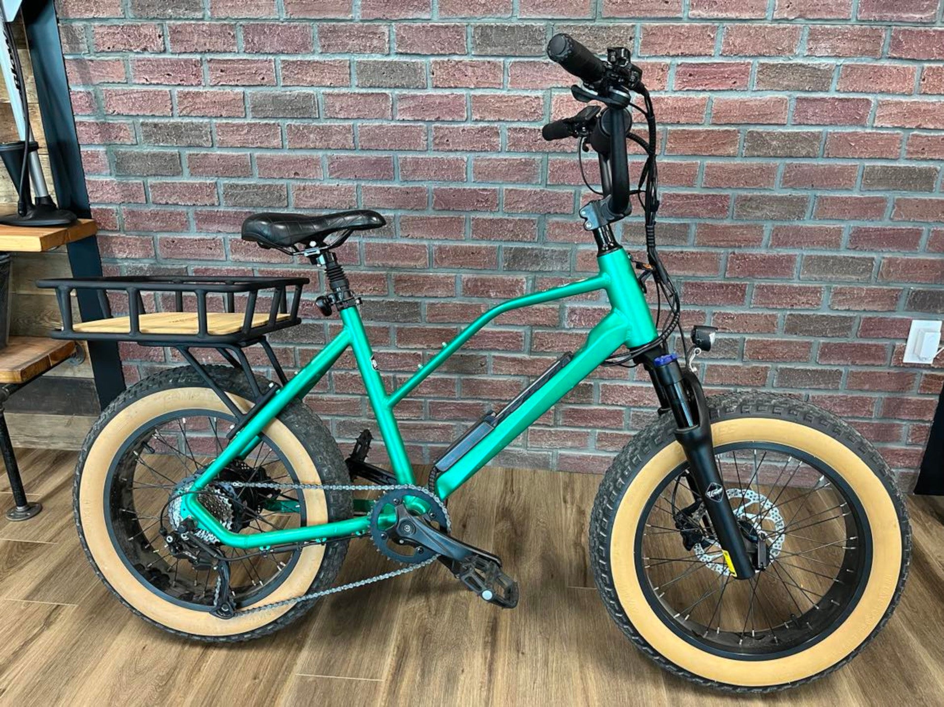 Michael Blast Soda with cargo rack