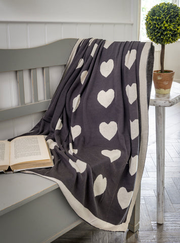 Retreat home heart blanket 