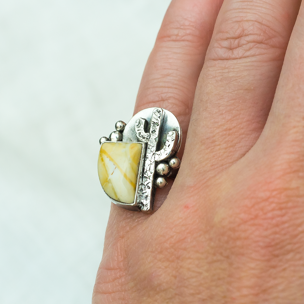 (Petitie) Full Moon Saguaro Ring   Willow Creek Jasper   Size 6