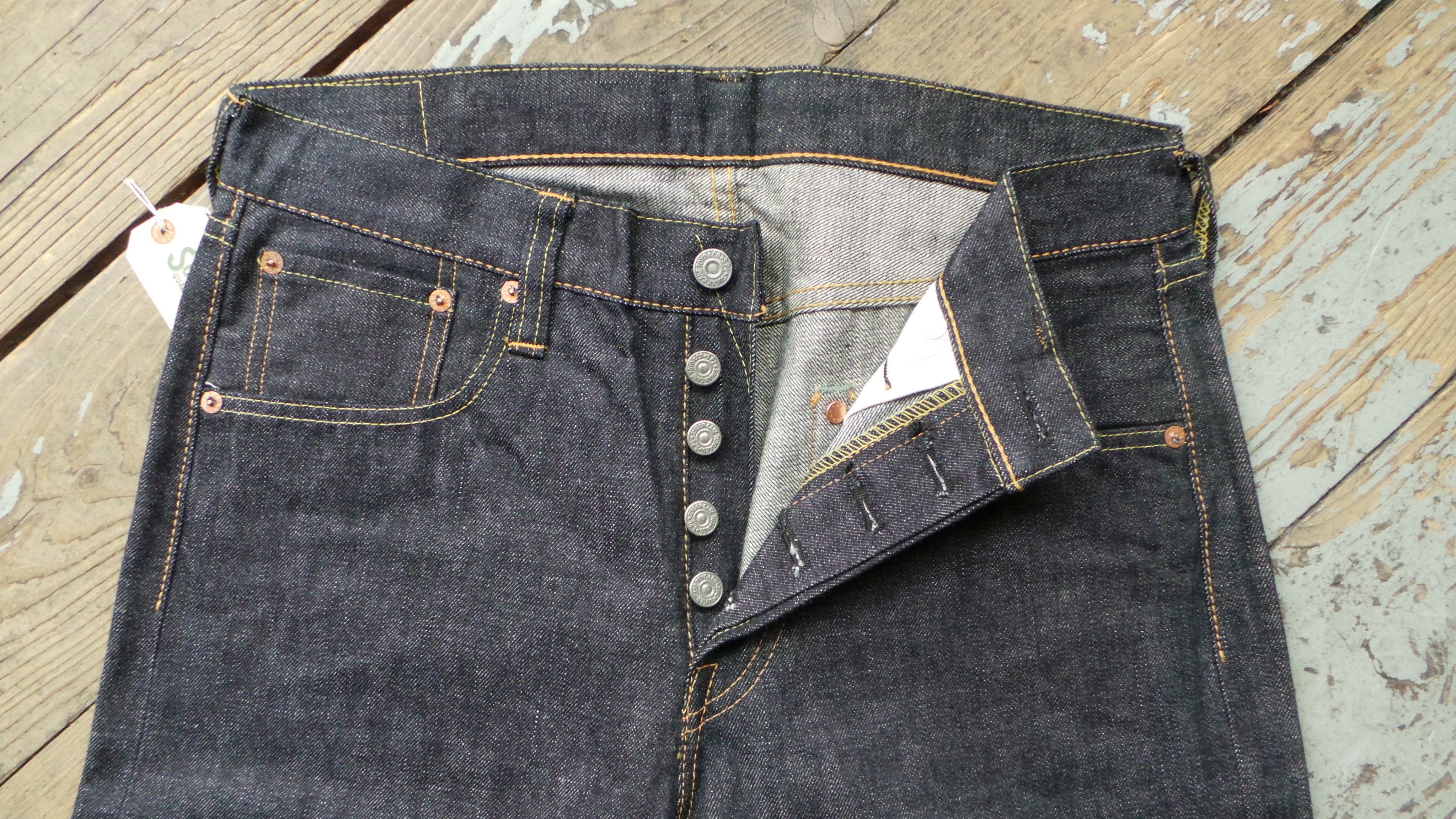 Levis 501 Raw Denim 1947 Red Selvedge | American Classics - American  Classics London